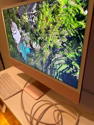 iMac 24” Apple M1 Rosa 2021 + Accesorios