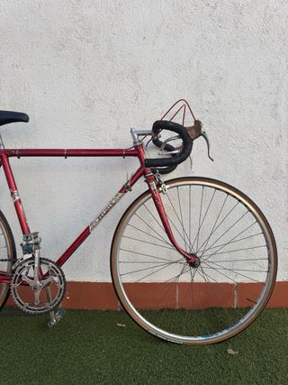 Bicicleta PELISER Roja Clásica