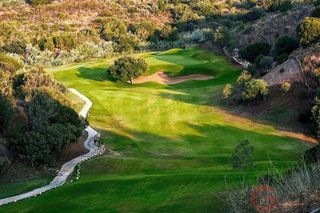 Casa en venta en Playa Bajadilla - Puertos en Marbella