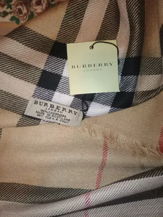 Sciarpa Burberry in cashmere originale