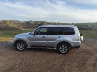 Mitsubishi Montero 2007