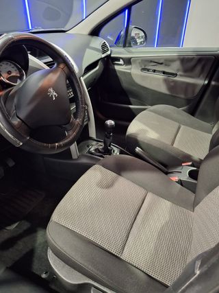 PEUGEOT 207 SW 1.6 HDi
