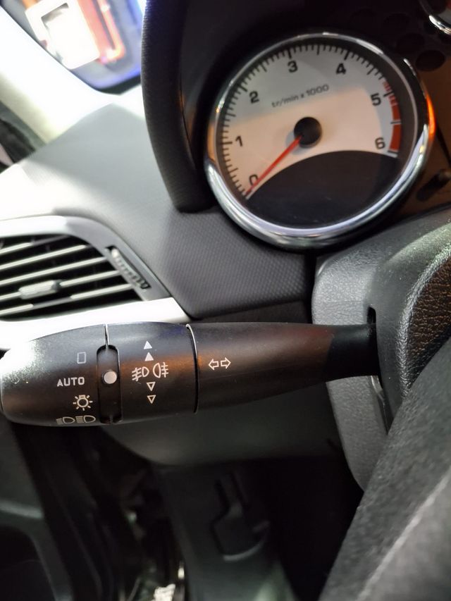 PEUGEOT 207 SW 1.6 HDi