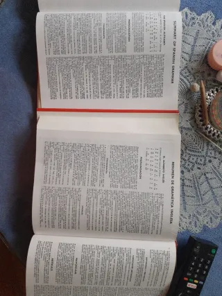 Diccionario moderno español-ingles, ingles-espa...