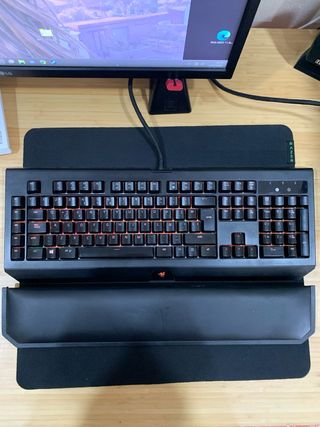 Teclado Mecánico Razer Blackwidow Chroma V2