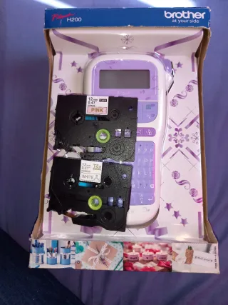 Impresora de etiquetas de tela y papel Brother