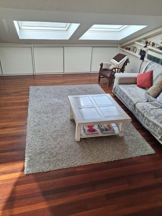 Alfombra de salón gris