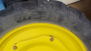 Ruedas John Deere