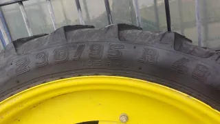 Ruedas John Deere