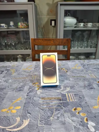 Scatola iPhone 14 Pro Max Oro