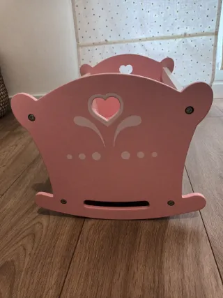 Cuna de juguete madera rosa y blanca