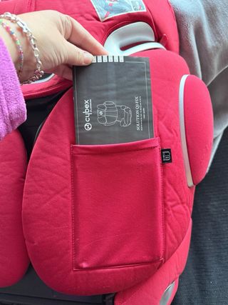 Silla de coche Cybex color roja solution q2-fix