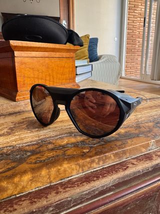 Gafas Oakley Clifden Negras
