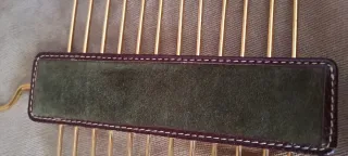 Corbatero Loewe ante verde oliva