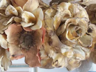 Specchio da parete artigianale dorato