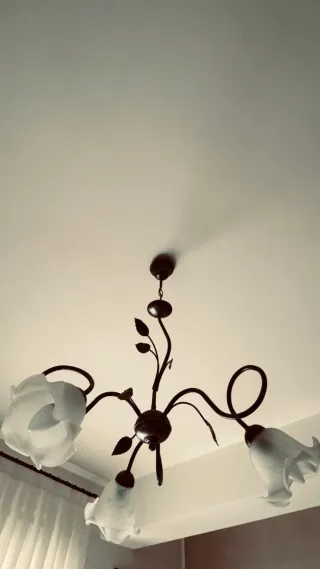 Letto ferro battuto beige e nero