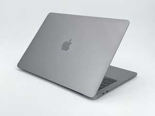 MacBook Pro 13" (2018) Intel Core i5 2.3GHz 4 núcleos - SSD 512Gb - 8GB RAM - Gris Espacial