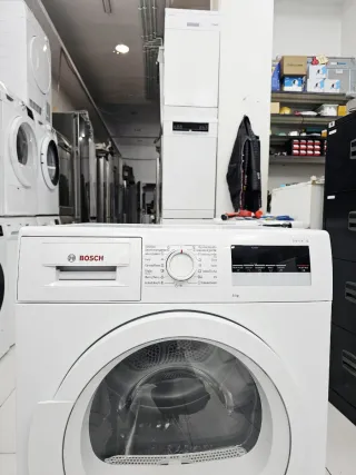 Secadora Bosch Serie 4,  8kg Bomba de Calor