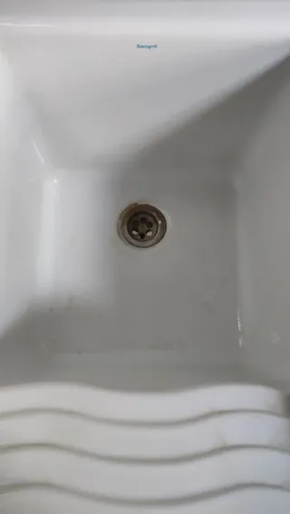 Lavadero / Pila con soporte metálico