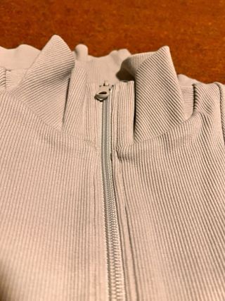 Sudadera beige mujer