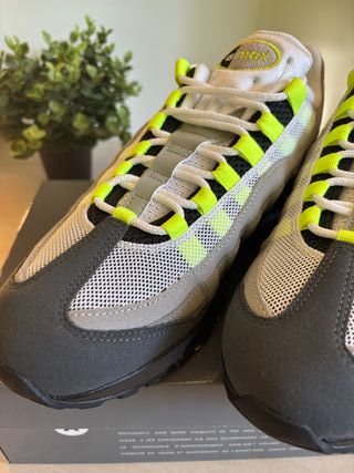 Nike Air Max 95 OG - "Neón"