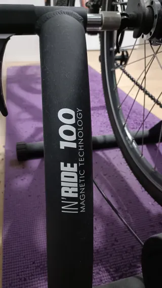 Rodillo B'Twin In'Ride 100 y Bicicleta de montaña
