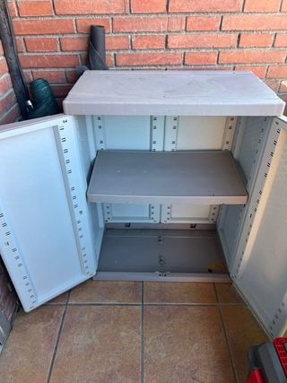 Mueble de exterior de plástico