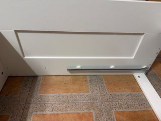 Cama Brimnes de 90 con dos cajones de almacenaje.