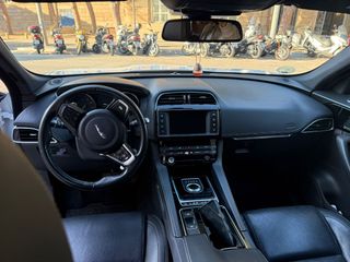 Jaguar F-Pace 2018