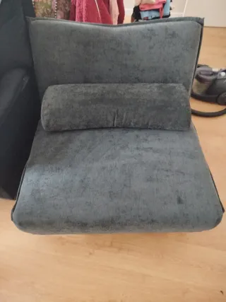 Sillón cama gris de tela