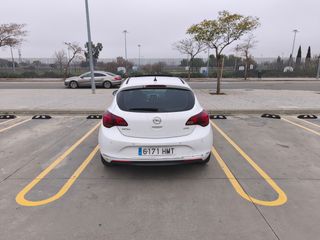 Opel Astra 1.7 cdti 130cv