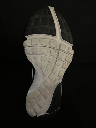 Zapatillas Nike Presto Negras y Blancas