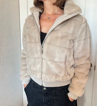 Chaqueta de pelo beige