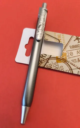 Bolígrafo Inoxcrom recargable. Precio unidad.