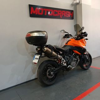 KTM 990 Supermoto 2011