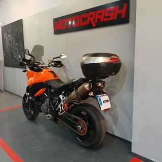 KTM 990 Supermoto 2011
