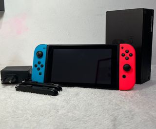 Nintendo Switch Azul y Rojo