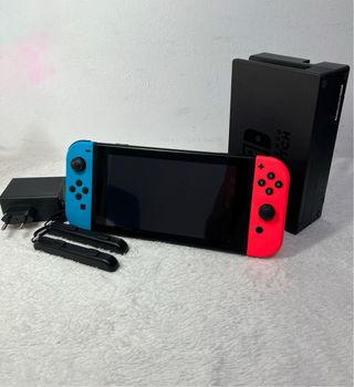 Nintendo Switch Azul y Rojo