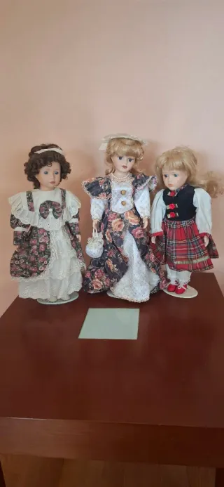 Lote 3 Muñecas Porcelana Vestidos Florales