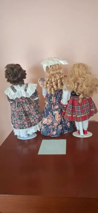 Lote 3 Muñecas Porcelana Vestidos Florales