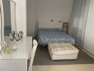 Piso de 5 Habitaciones en Cabra