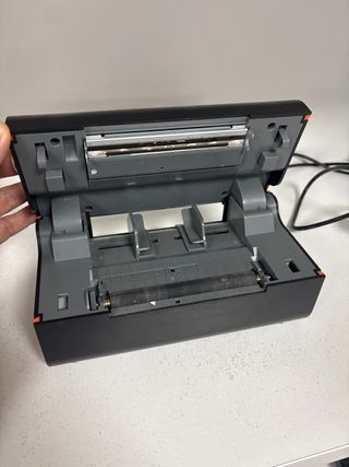 Impresora de etiquetas Yinleader Negra