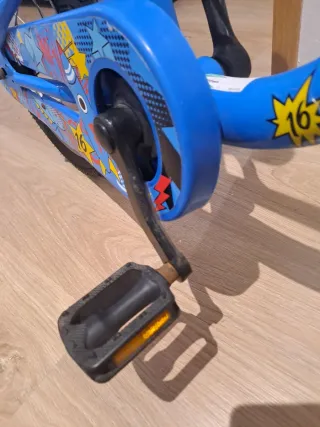 Bicicleta infantil azul