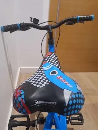 Bicicleta infantil azul