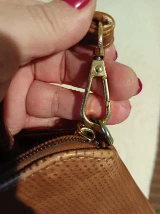 Bolso bandolera marrón con flecos