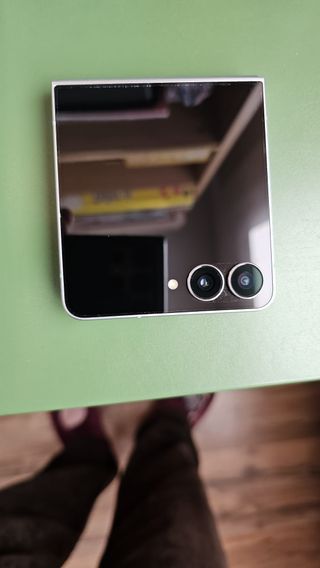 Samsung Galaxy Z Flip 7