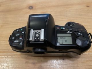 Cámara Nikon F90X averiada