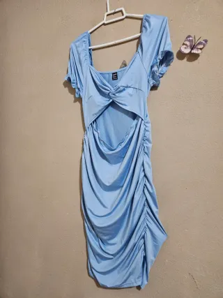 Vestido azul Shein con abertura