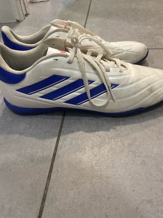 Zapatillas Fútbol Sala Adidas Blancas y Azules