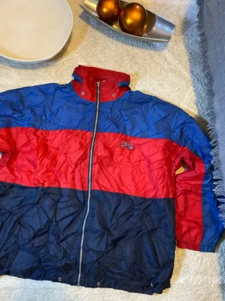 Cortavientos Y2K Retro Deportivo Azul Rojo